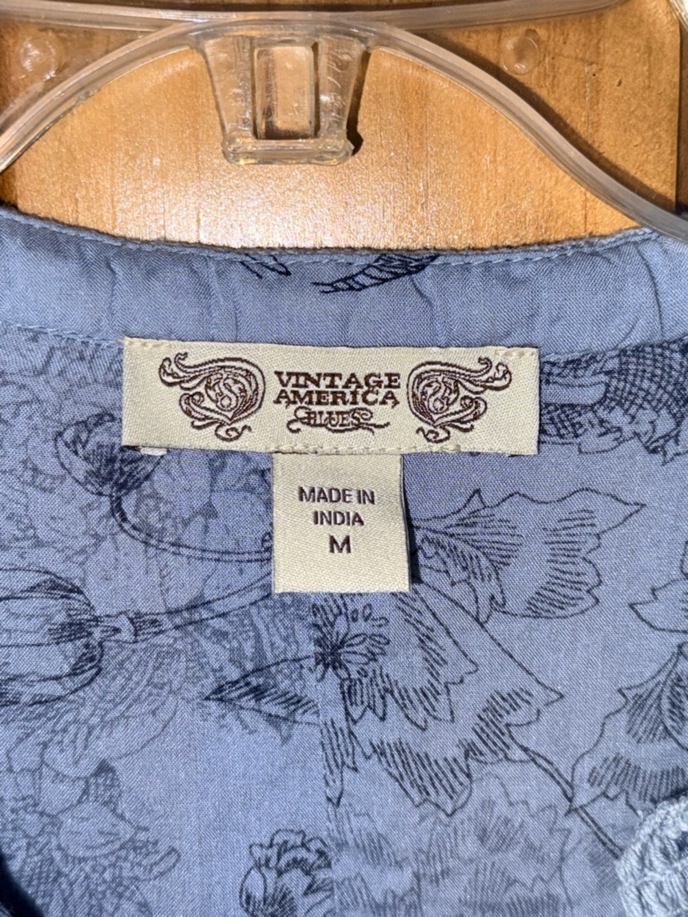 Vintage America Light Blue Floral V-Neck Tunic - Picture 2 of 11